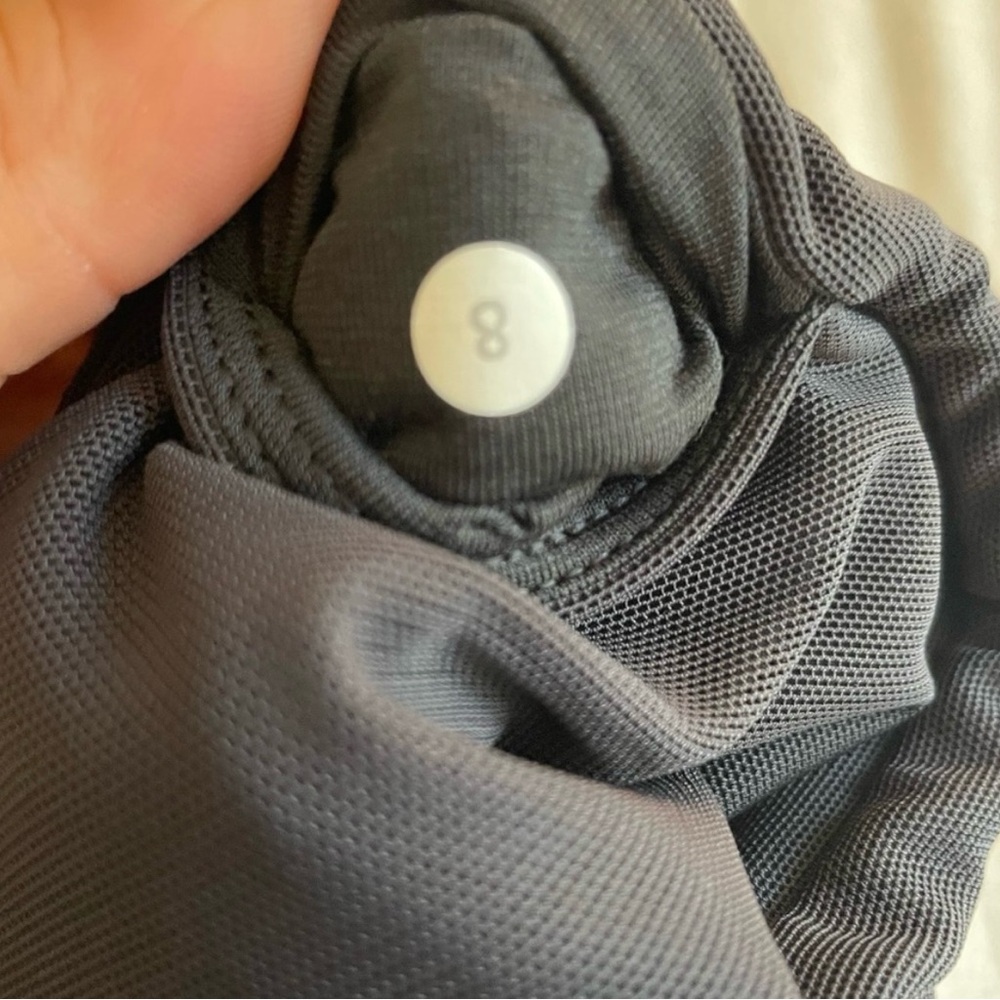 Lulu Lemon Black Mesh Leggings - Picture 3 of 4
